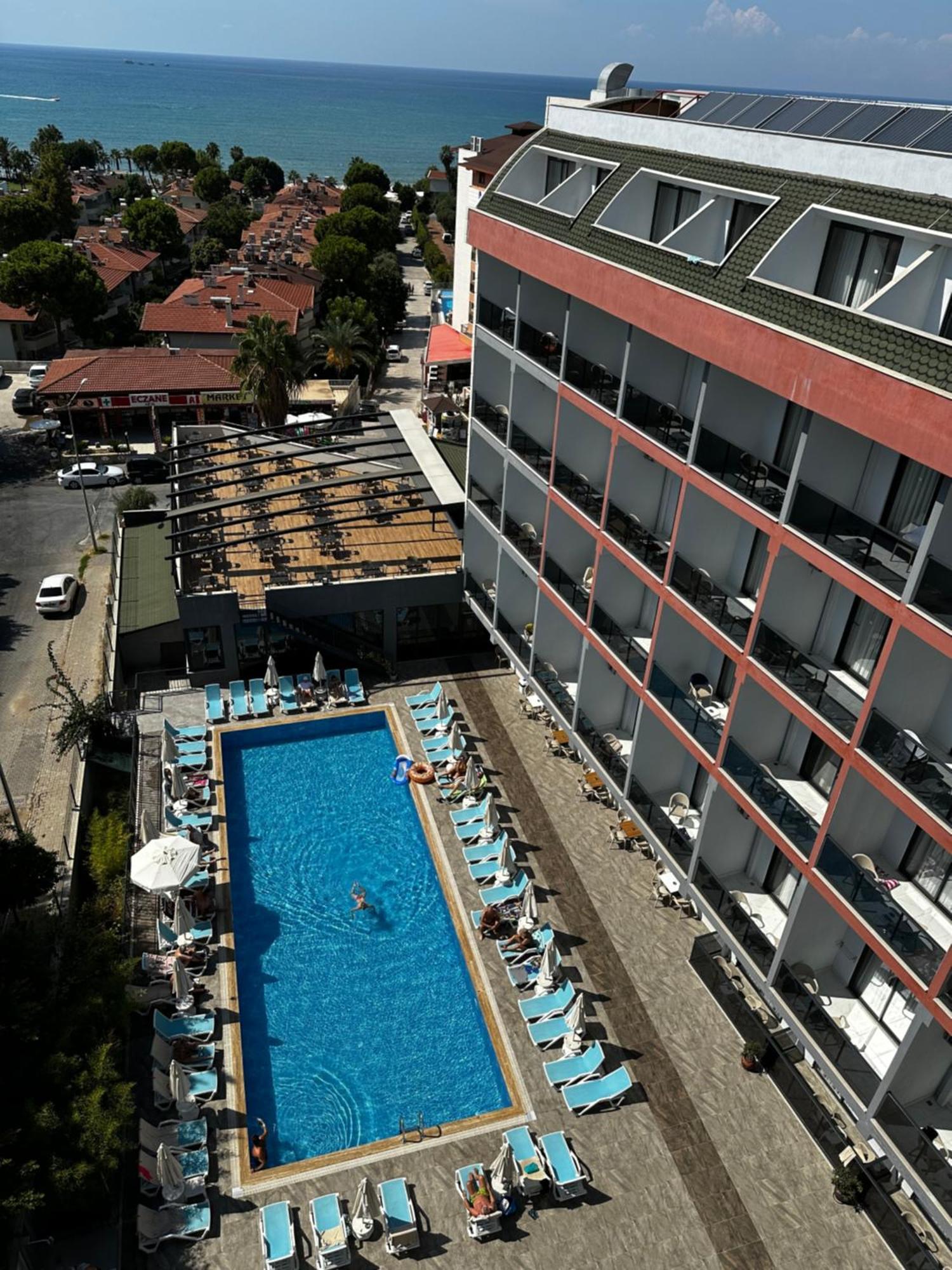 Side Golden Rock Hotel&Spa Exterior photo