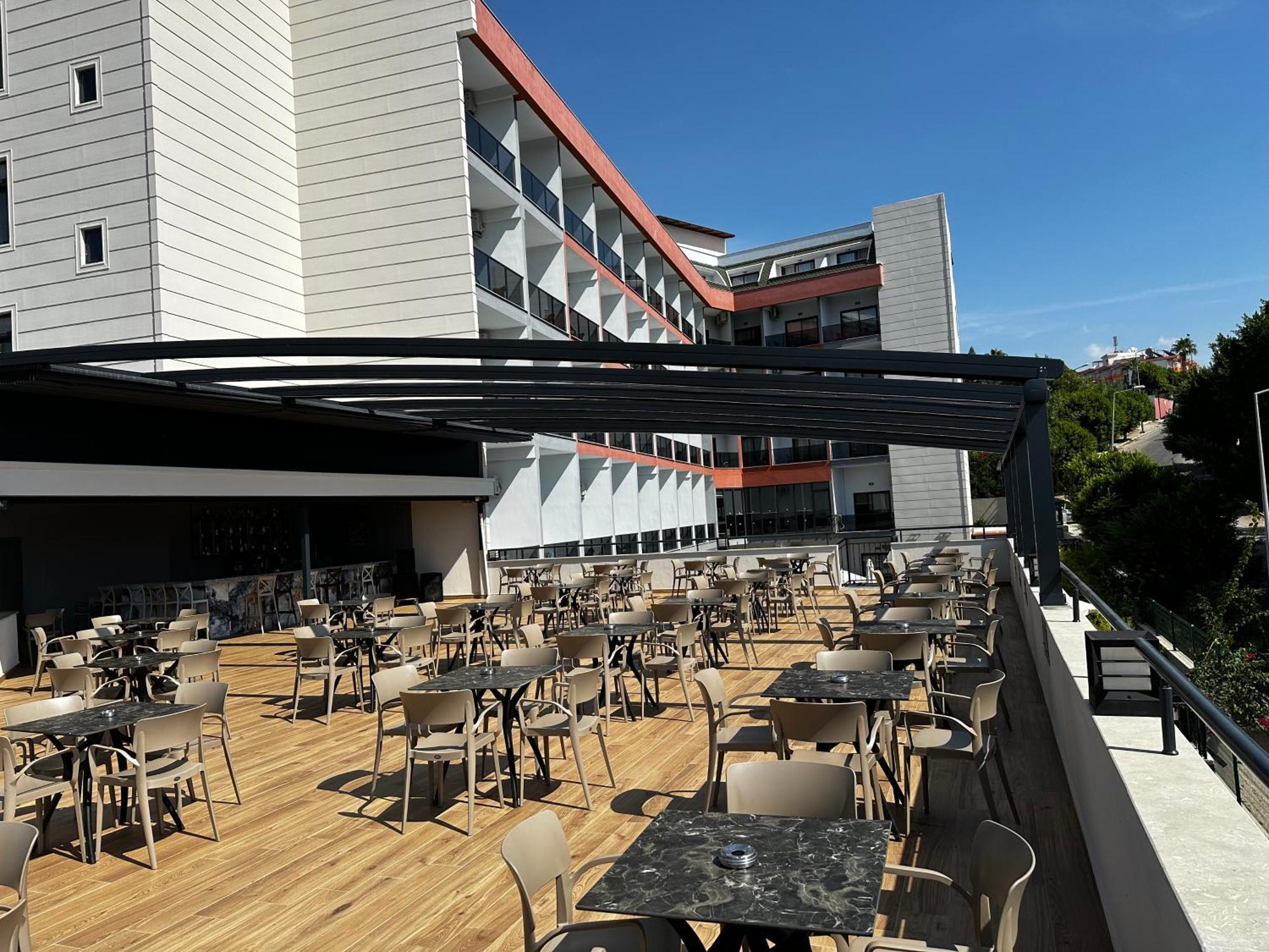 Side Golden Rock Hotel&Spa Exterior photo